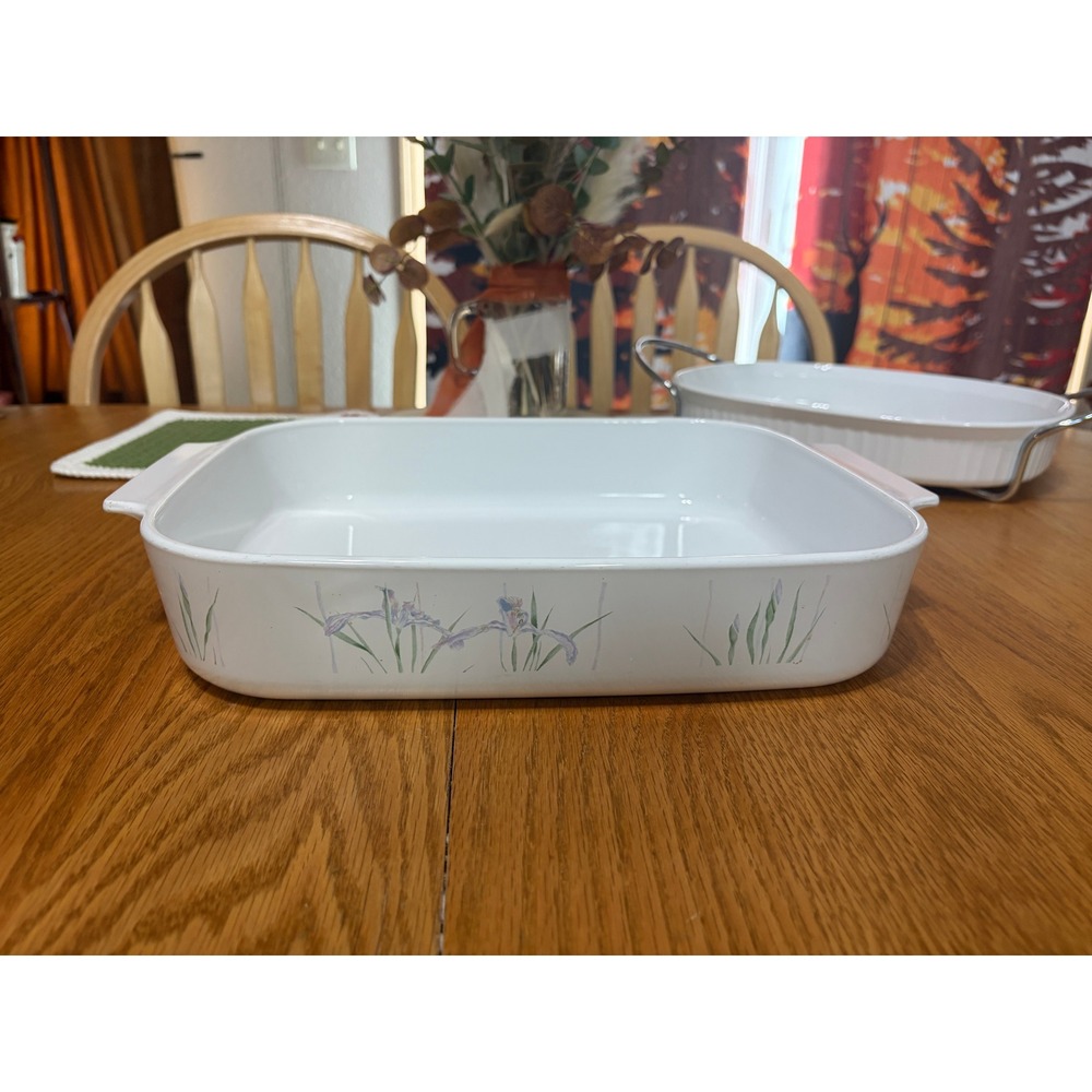 Corning Ware Shadow Iris A-21-B-N Rectangule Baking Dish White Purple Floral 2Qt
